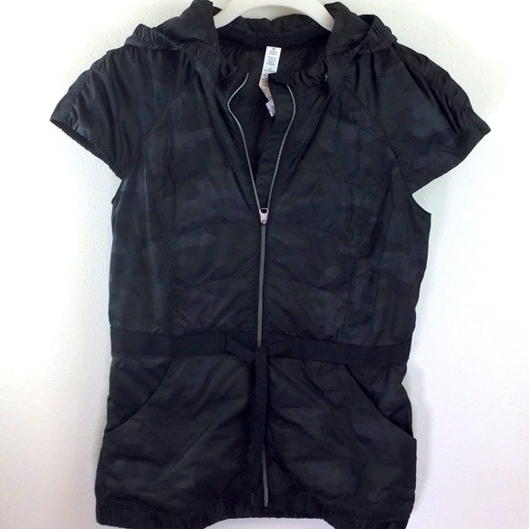 Lululemon Camo Spring Fling Vest Down 4
